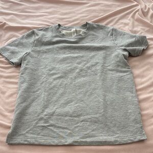 ALO Yoga Heather Gray Short Sleeve Tee
